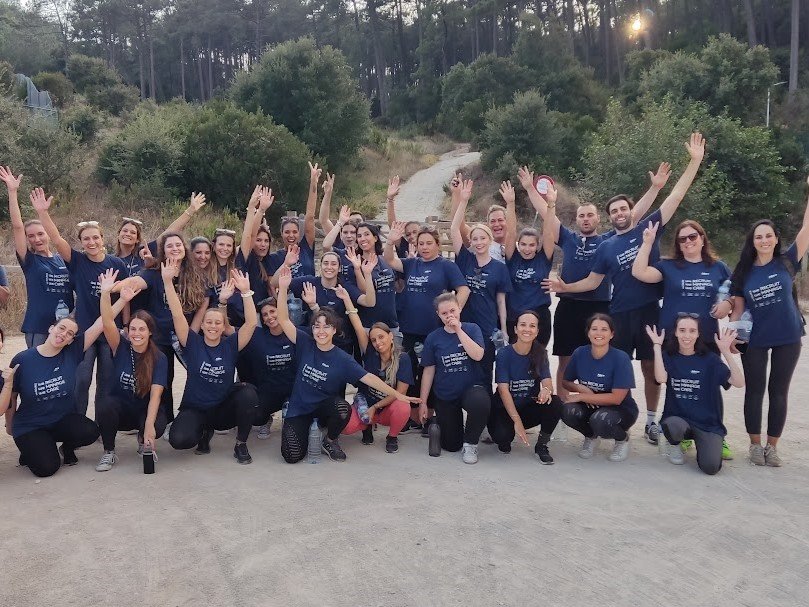 Grupo participante em atividade de team building